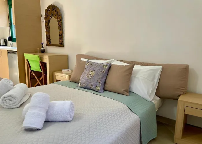 Дерев'яний котедж The Secret Nest *