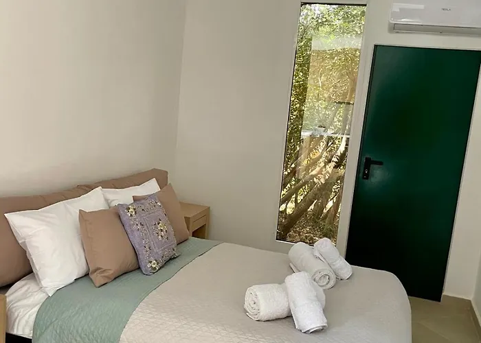 The Secret Nest Деревянный коттедж *