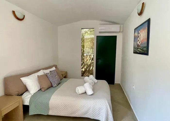 The Secret Nest Херсониссос