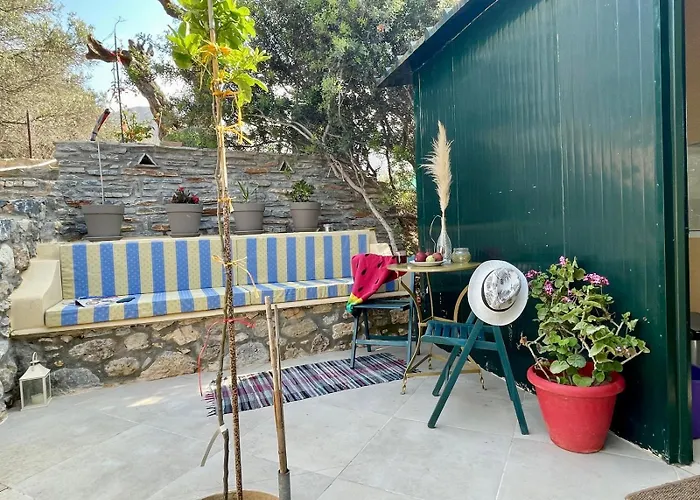 The Secret Nest Деревянный коттедж *